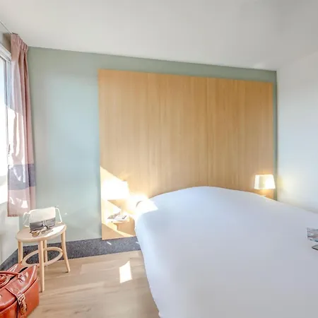 מלון Nord Aeroport 2*