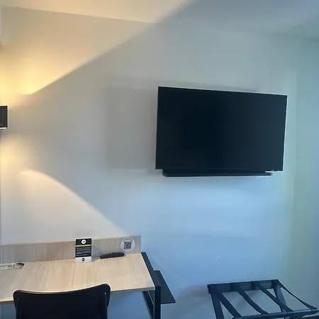 Nord Aeroport بيربينيو