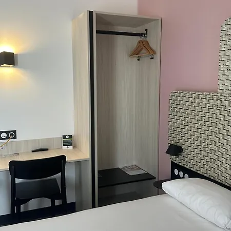 מלון Nord Aeroport פרפיניין