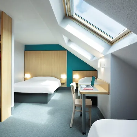 Nord Aeroport מלון פרפיניין