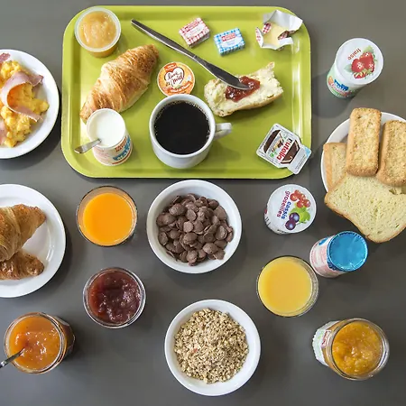 Nord Aeroport מלון פרפיניין