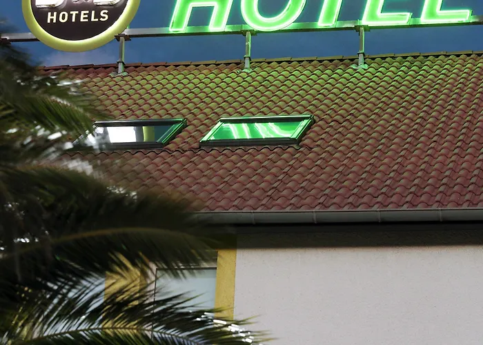 Nord Aeroport 2* Perpignan